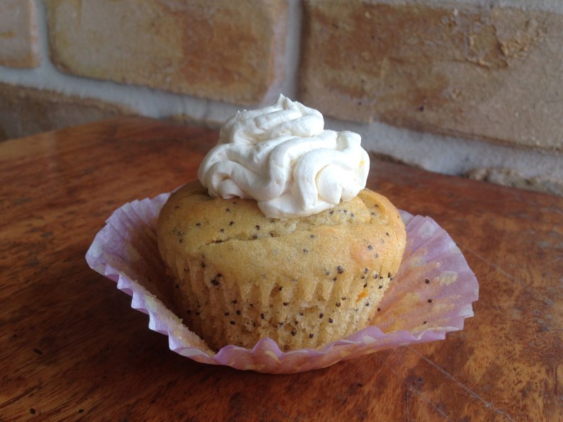 featured image for recipe orange and poppyseed cupcakes